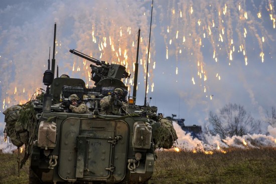 軍事熱點(diǎn)事件深度解析，全球軍事動(dòng)態(tài)與影響，全球軍事動(dòng)態(tài)深度解析，熱點(diǎn)事件及其影響探討