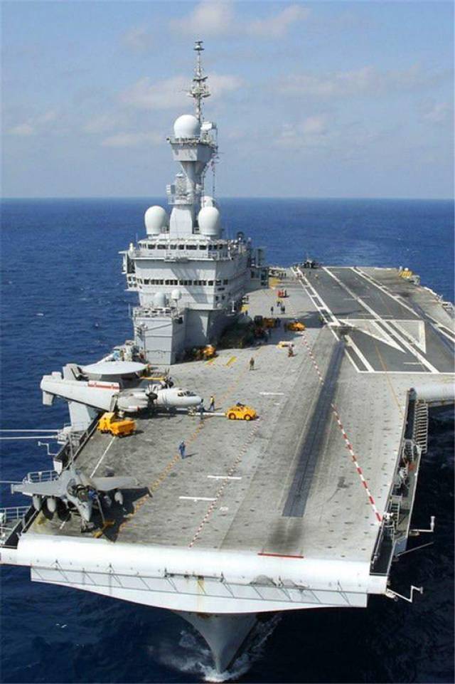 世界十大航空母艦排名，世界十大航空母艦排名榜單揭曉
