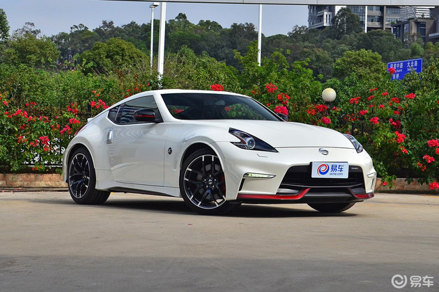 日產(chǎn)370Z價(jià)格解析，全方位了解這款車的價(jià)格及更多信息，日產(chǎn)370Z價(jià)格深度解析，全方位了解車型信息與價(jià)格概覽