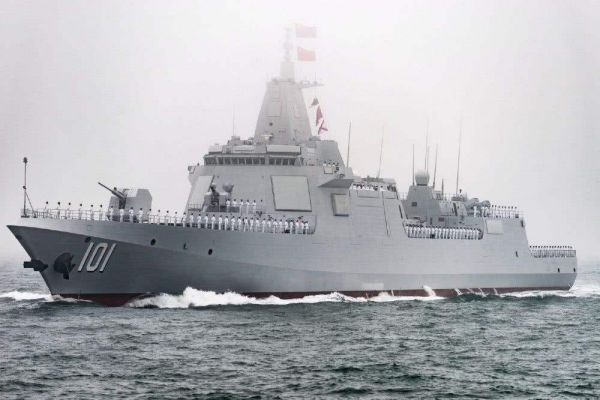 中國驅(qū)逐艦055，先進的海上力量展現(xiàn)，中國驅(qū)逐艦055，展現(xiàn)海上力量的先鋒