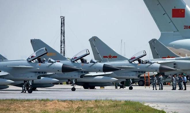 殲-10戰(zhàn)機，中國空軍力量的驕傲——揭秘它是幾代戰(zhàn)機？，揭秘殲-10戰(zhàn)機，中國空軍力量的驕傲與幾代戰(zhàn)機之謎？