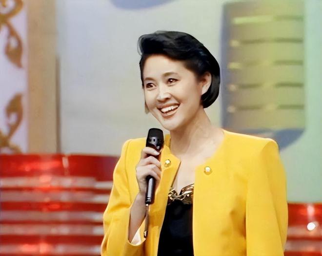 吳越的現(xiàn)任丈夫，揭秘背后的故事與影響力，吳越現(xiàn)任丈夫背后的故事與影響力揭秘