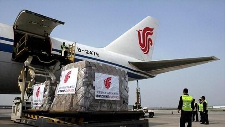 運(yùn)-20大型運(yùn)輸機(jī)的卓越性能與全球影響力，運(yùn)-20大型運(yùn)輸機(jī)，卓越性能與全球影響力的展現(xiàn)