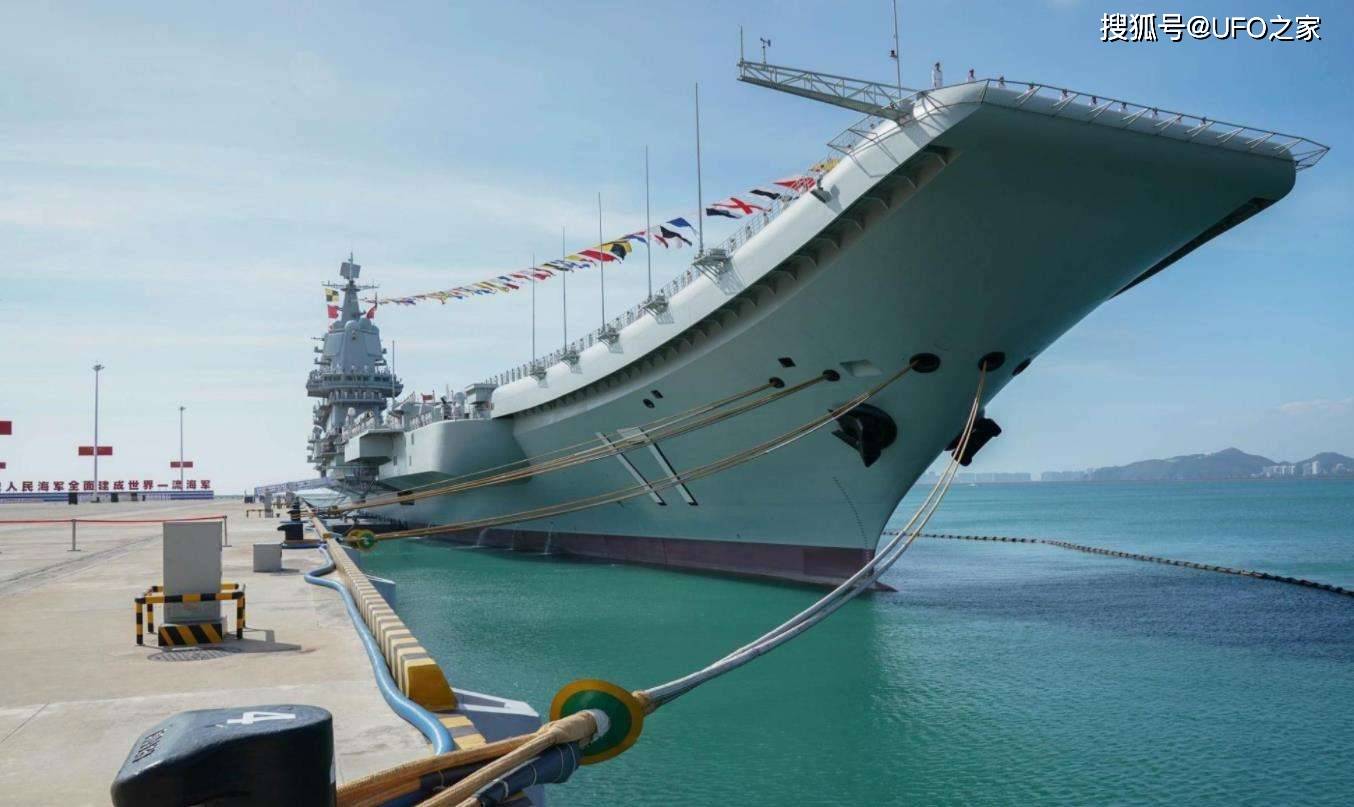 山東艦與遼寧艦尺寸對比解析，山東艦與遼寧艦尺寸對比解析，揭示兩艦的異同與特點(diǎn)