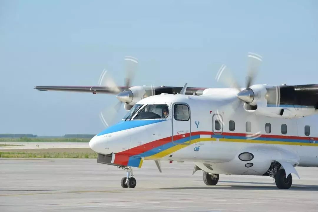 運(yùn)-12F運(yùn)輸機(jī)，探索空中物流的新紀(jì)元，運(yùn)-12F運(yùn)輸機(jī)，開啟空中物流新紀(jì)元
