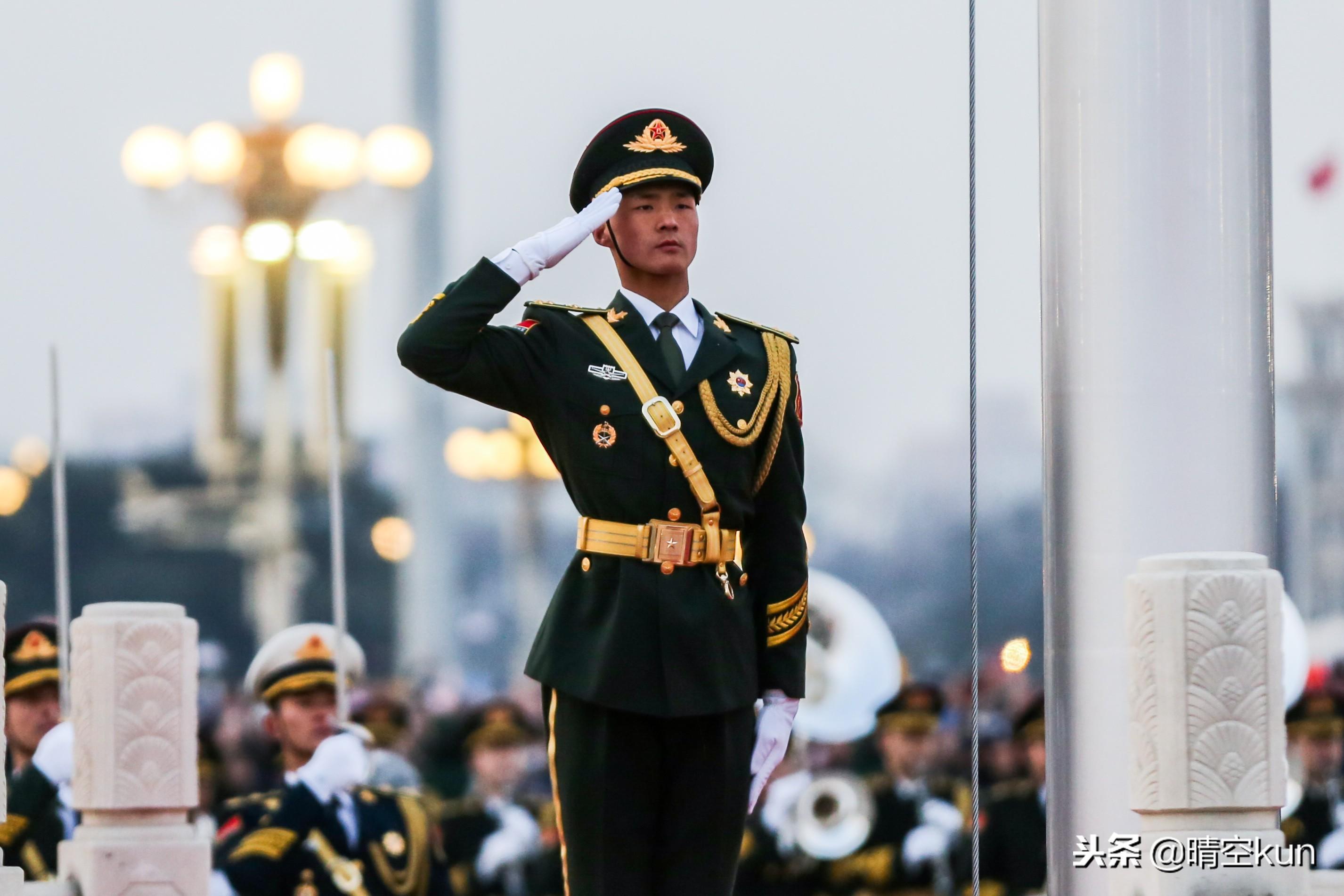 三軍儀仗隊(duì)最帥圖片，展現(xiàn)英雄風(fēng)采的壯麗瞬間，三軍儀仗隊(duì)最帥瞬間，壯麗英雄風(fēng)采展現(xiàn)