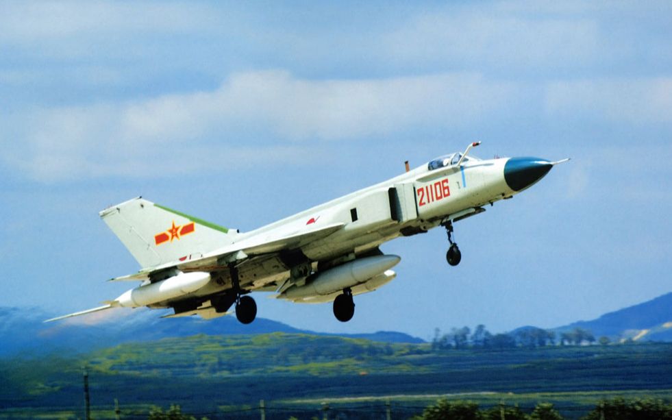殲擊機(jī)-8，技術(shù)革新與戰(zhàn)斗能力的完美結(jié)合，殲擊機(jī)-8，技術(shù)革新與戰(zhàn)斗力的巔峰融合