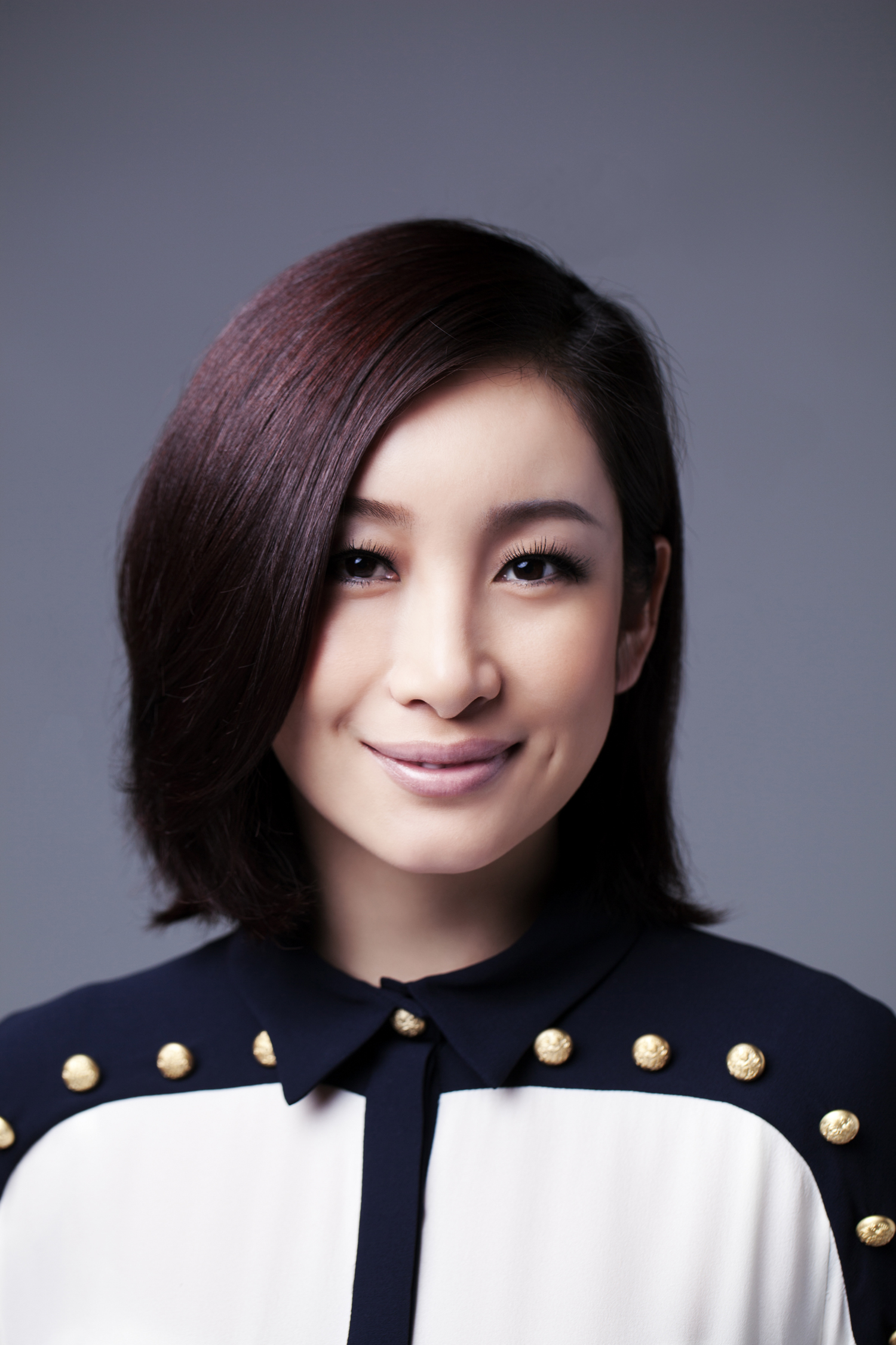 演員秦海璐個(gè)人資料深度解析，秦海璐個(gè)人資料深度解析，演藝生涯與個(gè)人背景揭秘