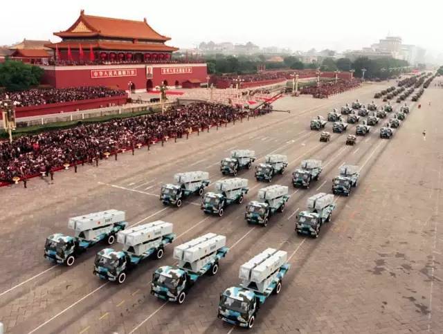 慶祝祖國榮光，50周年國慶閱兵完整版回顧，祖國榮光50載，國慶閱兵盛典回顧