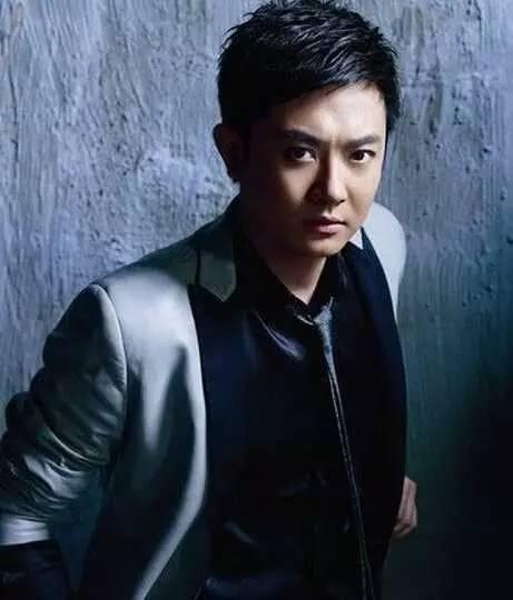 黃曉明現(xiàn)任妻子，揭秘他們的愛(ài)情故事與幸福瞬間，黃曉明現(xiàn)任妻子的愛(ài)情故事與幸福瞬間揭秘