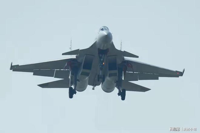 殲-15T發(fā)動(dòng)機(jī)，探索高性能艦載戰(zhàn)斗機(jī)的動(dòng)力之源，殲-15T發(fā)動(dòng)機(jī)，高性能艦載戰(zhàn)斗機(jī)的動(dòng)力核心探索
