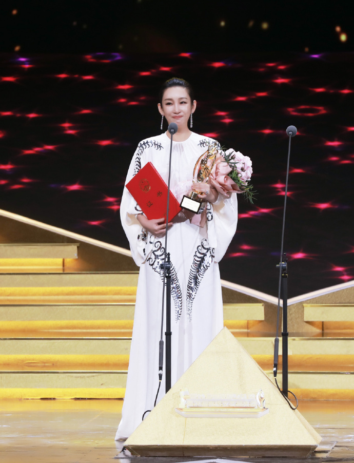 飛天獎(jiǎng)女演員，星光璀璨，榮譽(yù)等身，飛天獎(jiǎng)女演員，星光璀璨，榮譽(yù)加冕