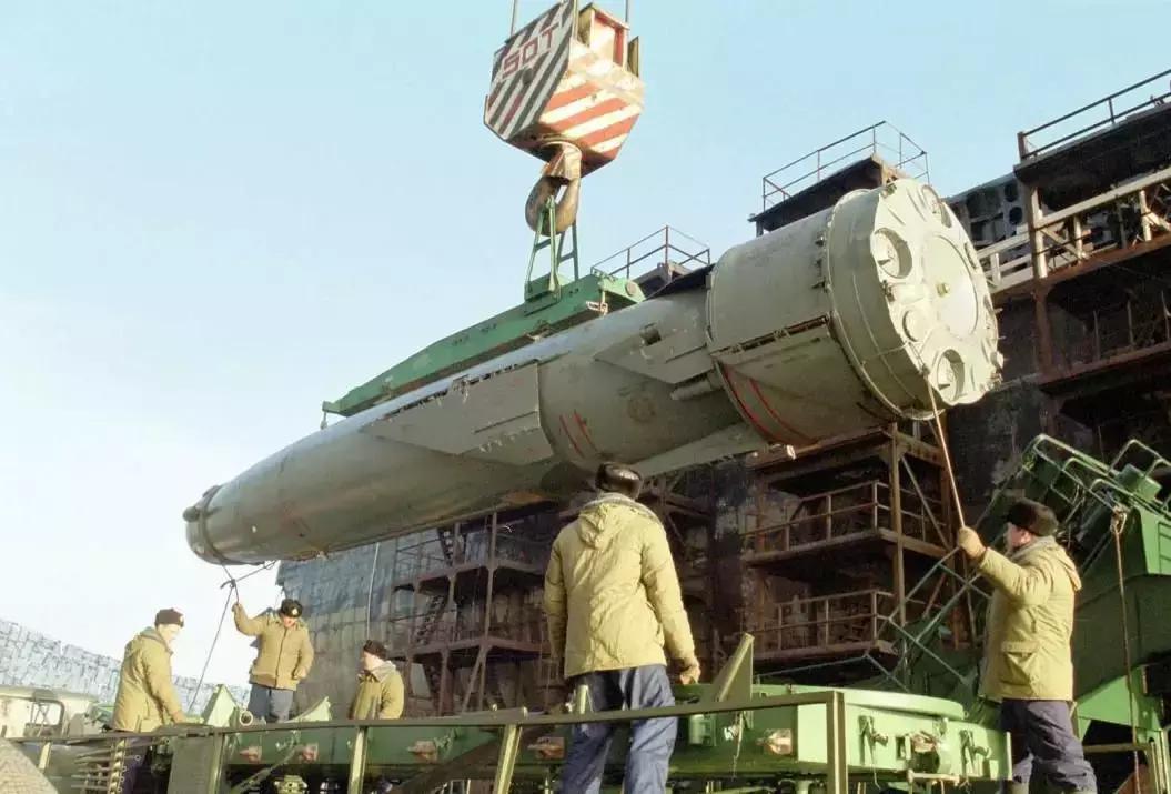 玄武巖反艦導彈，解析其獨特優(yōu)勢與戰(zhàn)略價值，玄武巖反艦導彈，獨特優(yōu)勢與戰(zhàn)略價值深度解析