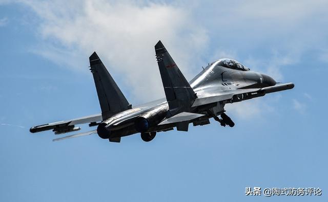 殲-11戰(zhàn)斗機(jī)三視圖詳解，殲-11戰(zhàn)斗機(jī)三視圖全面解析