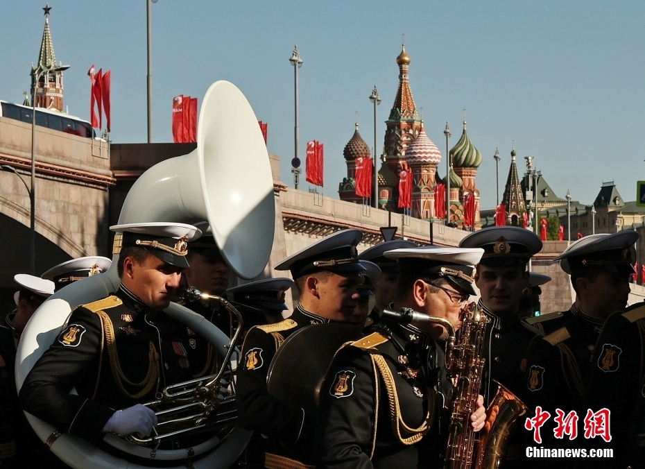 俄羅斯紅場(chǎng)閱兵儀式完整視頻，歷史、傳統(tǒng)與現(xiàn)代的壯麗交匯，俄羅斯紅場(chǎng)閱兵儀式，歷史、傳統(tǒng)與現(xiàn)代的完美融合（完整視頻）