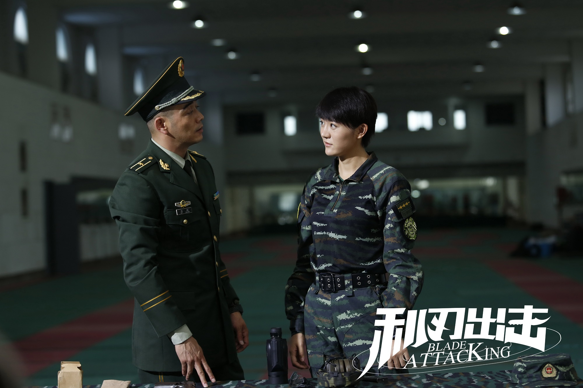利刃出擊演員表及其角色深度解析，利刃出擊演員陣容及角色深度剖析