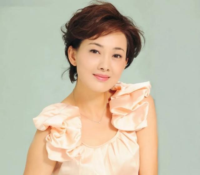 演員牛莉個人資料簡介，牛莉個人簡介