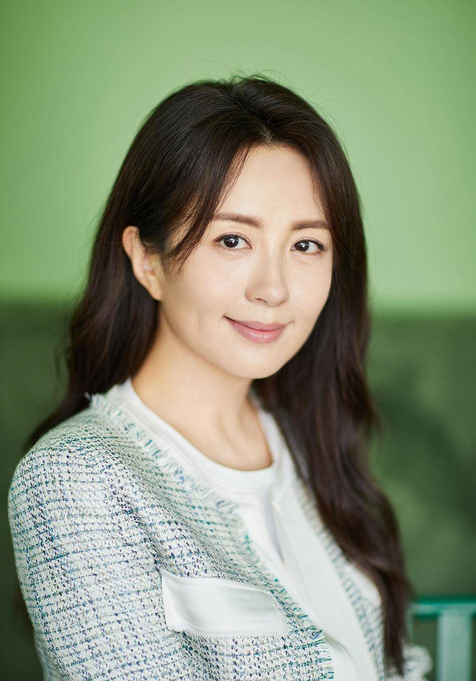 演員楊童舒，星光璀璨，魅力無限，楊童舒，星光魅力，璀璨無限