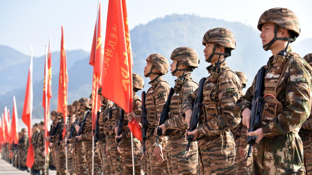 武警部隊司令員政委，職責與角色解析，武警部隊司令員政委職責與角色深度解析
