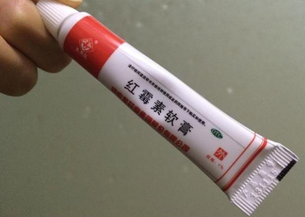 紅霉素軟膏能否祛痘？深度解析與科學(xué)建議，紅霉素軟膏深度解析，能否祛痘與科學(xué)建議探討