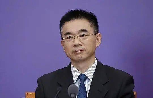 吳尊友個人資料和圖片，一位令人矚目的杰出人物，吳尊友個人資料及圖片，杰出人物的矚目風(fēng)采