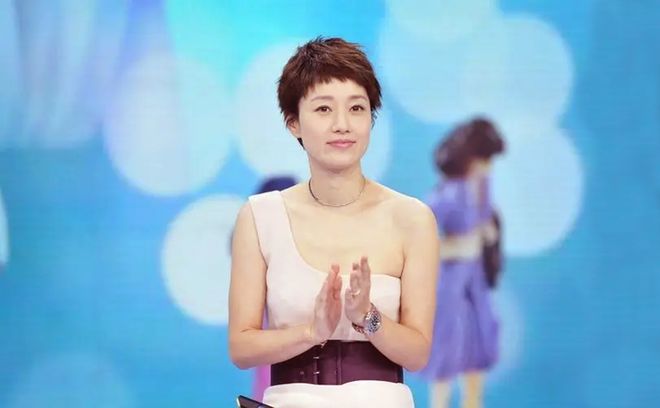 馬伊琍現(xiàn)狀如何，事業(yè)成功與個(gè)人生活的平衡之美，馬伊琍的事業(yè)與生活平衡之道，成功背后的現(xiàn)狀揭秘