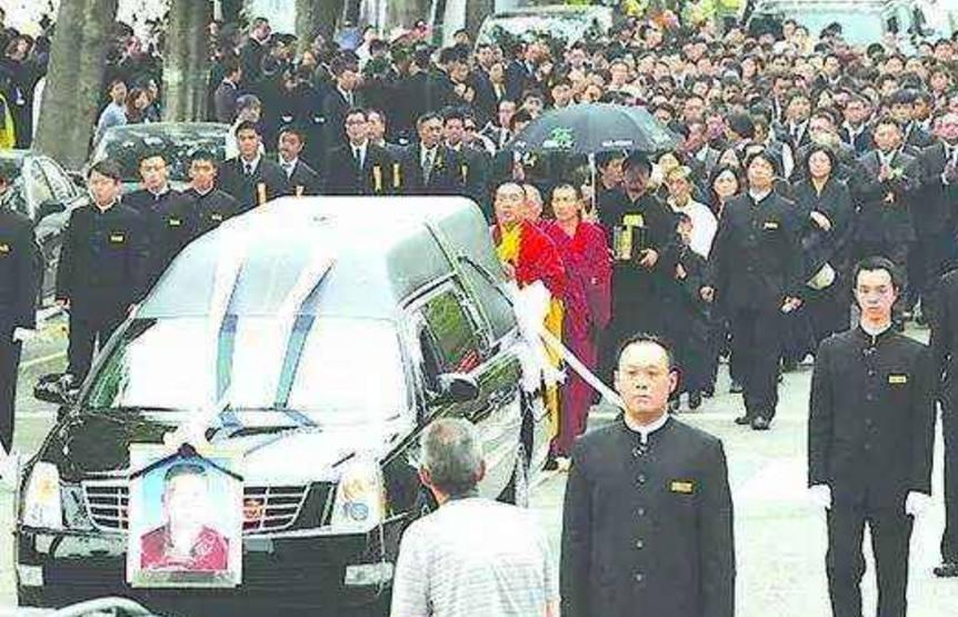 澳門開獎(jiǎng)六開彩開獎(jiǎng)結(jié)果，最新開獎(jiǎng)信息解析與預(yù)測，澳門六開彩最新開獎(jiǎng)結(jié)果及解析預(yù)測