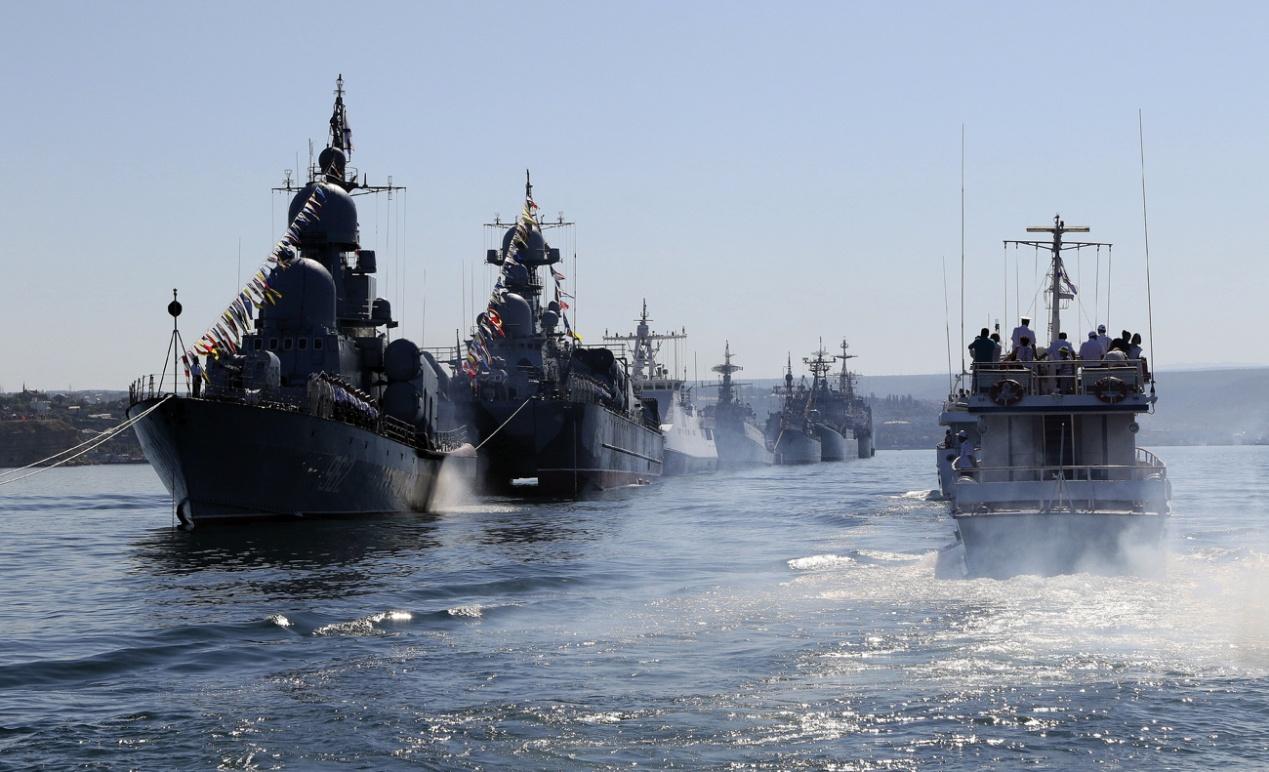 日本海軍與中國海軍，實力對比與發(fā)展展望，中日海軍實力對比與發(fā)展展望，日本海軍與中國海軍的較量與展望