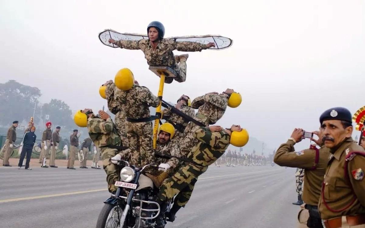 殲8戰(zhàn)機(jī)現(xiàn)役數(shù)量概覽，揭秘中國空軍主力機(jī)型的現(xiàn)狀，揭秘中國空軍主力殲8戰(zhàn)機(jī)現(xiàn)役數(shù)量及現(xiàn)狀