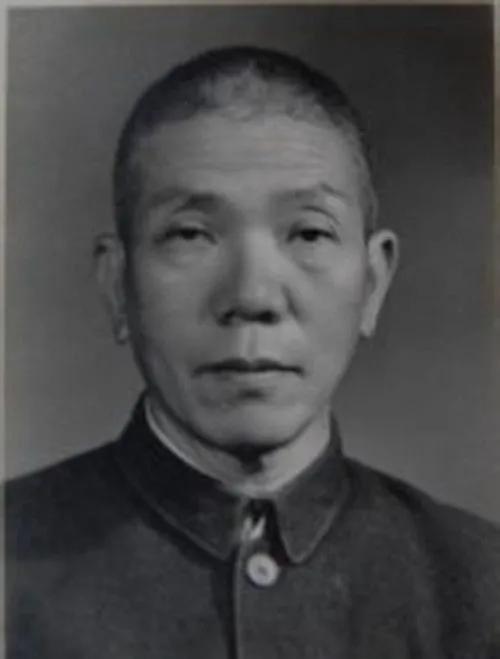 揭秘劉伯溫一肖中持期期誰(shuí)——?dú)v史迷霧中的傳奇人物，劉伯溫傳奇，揭秘歷史迷霧中的一肖中持期期人物