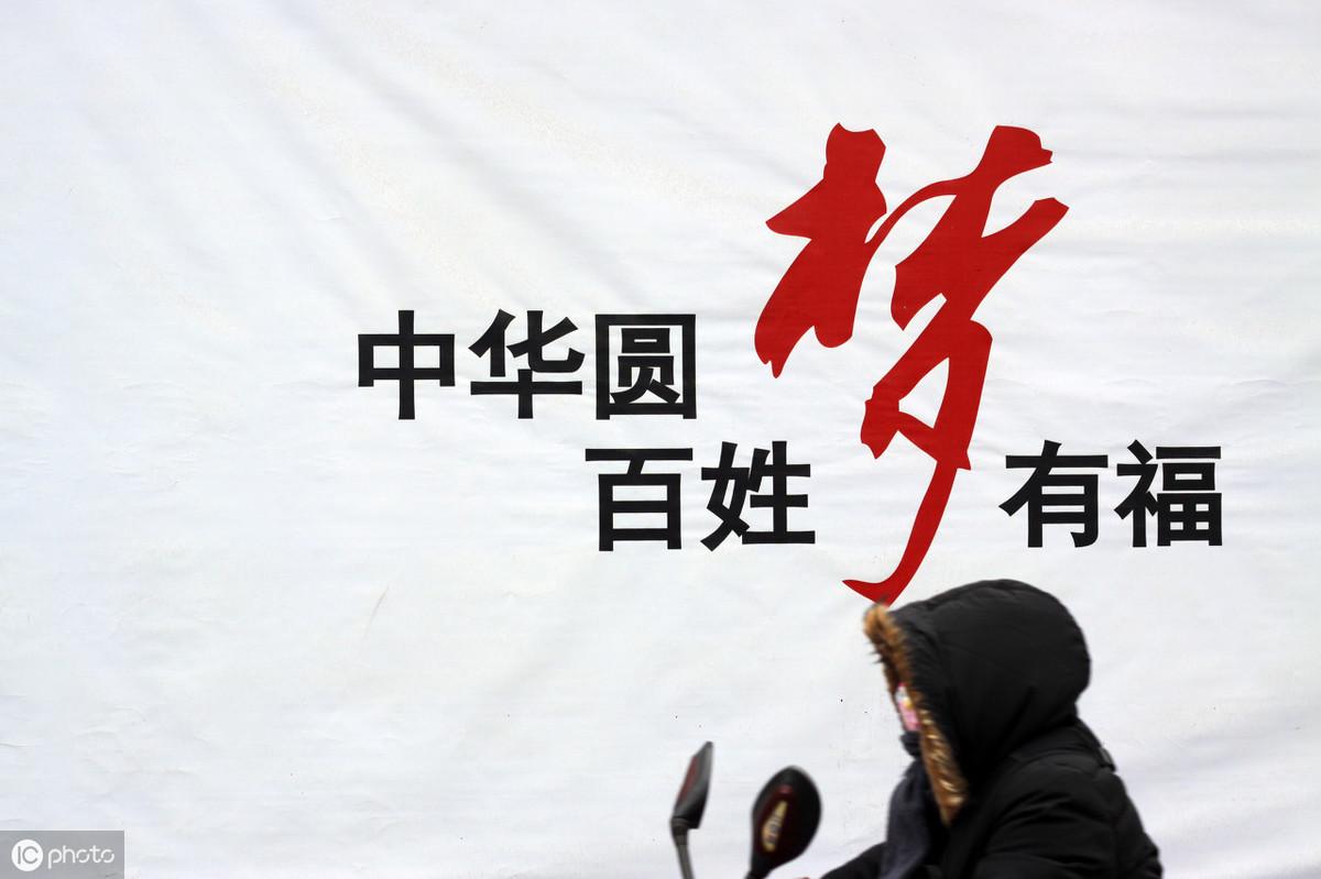 閱兵儀式觀后感，榮耀與力量的展現(xiàn)，閱兵儀式觀后感，榮耀與力量的璀璨展現(xiàn)
