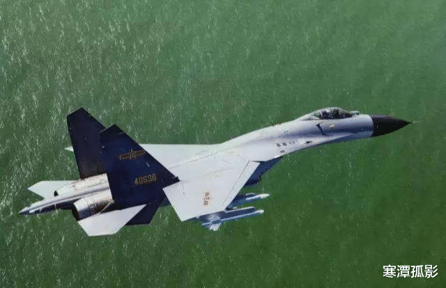 殲-11戰(zhàn)機(jī)與美國戰(zhàn)機(jī)的對標(biāo)分析，探尋空中霸主間的較量，殲-11戰(zhàn)機(jī)與美國戰(zhàn)機(jī)對決，空中霸主間的較量探究