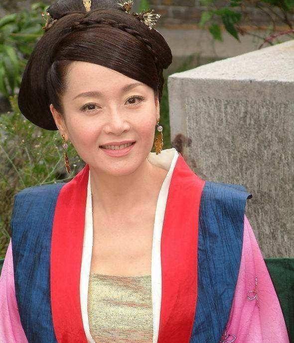 恬妞個人資料簡介，恬妞個人資料簡介，揭開她的神秘面紗