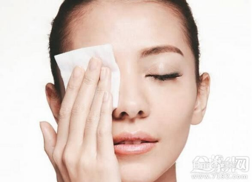 如何快速祛痘，專業(yè)方法與日常護(hù)理建議，專業(yè)方法與日常護(hù)理建議，如何快速祛痘？
