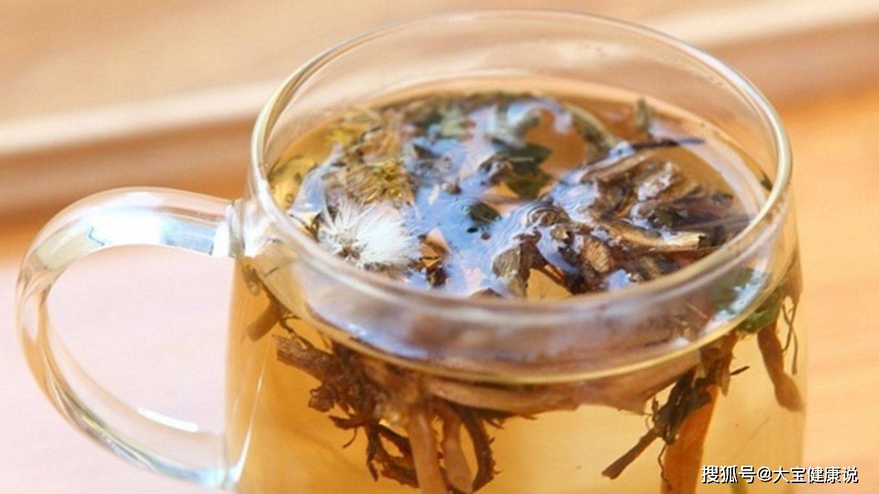 婦科炎癥常喝兩種水，關(guān)愛女性健康的有效方法，婦科炎癥應(yīng)對之策，常飲兩種水，呵護(hù)女性健康之路
