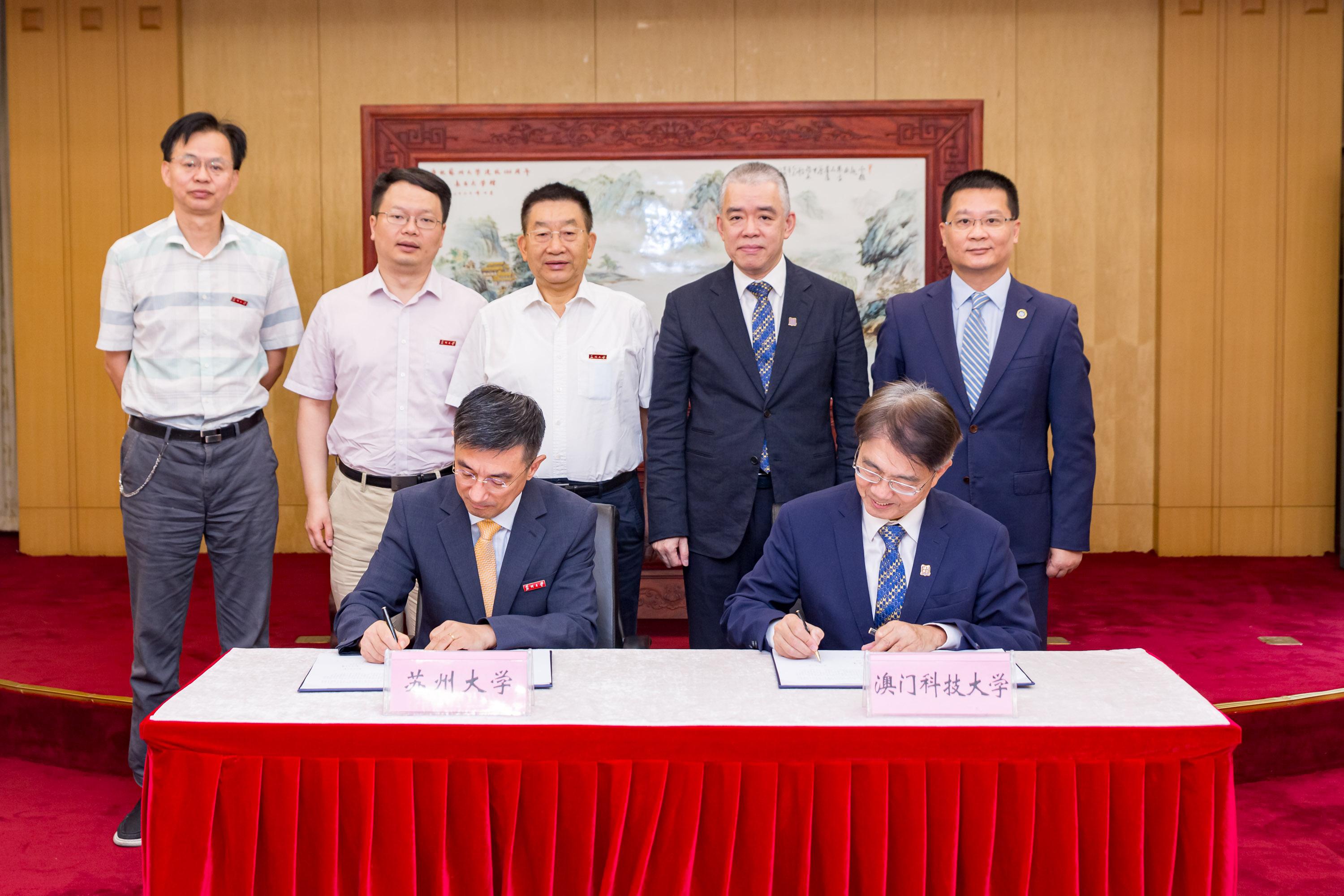 澳門正版掛牌2025年展望與探索，澳門正版掛牌未來展望，2025年探索與發(fā)展之路