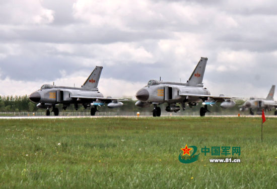 殲-8，中國空軍的重要里程碑，殲-8，中國空軍的重要里程碑戰(zhàn)機