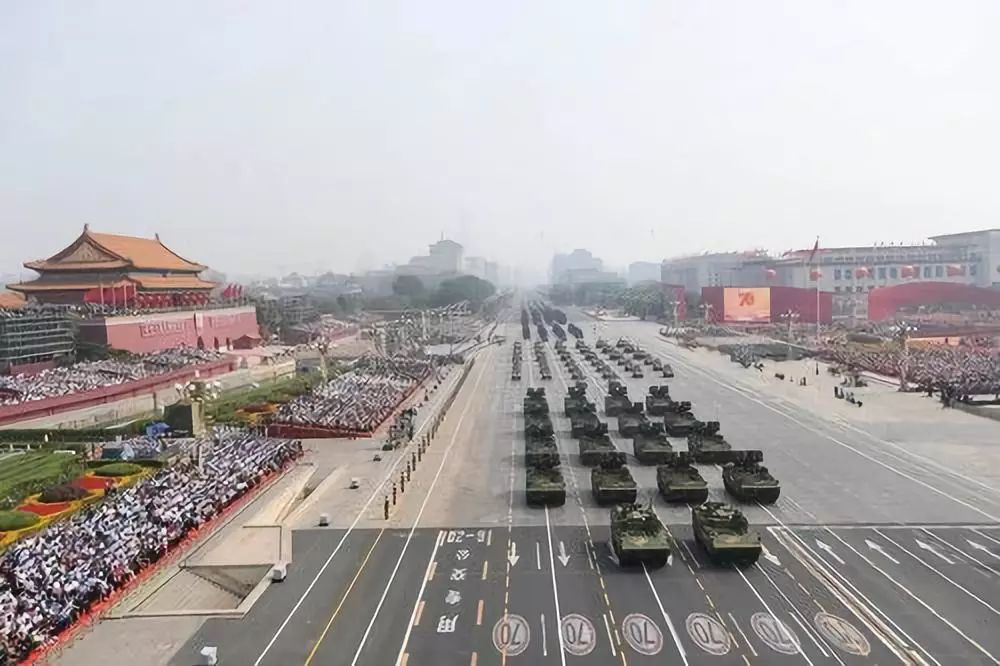 慶祝中華人民共和國成立七十周年國慶閱兵全程視頻回顧與展望，中華人民共和國成立七十周年國慶閱兵回顧與展望，榮耀瞬間與未來展望