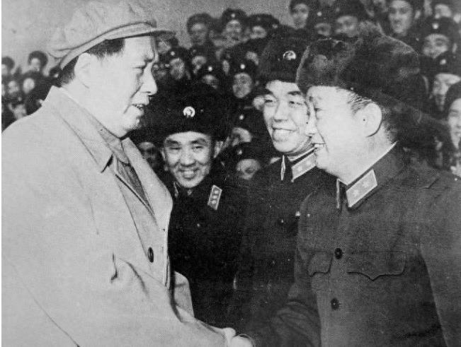 軍校畢業(yè)后的軍銜授予制度詳解，軍校畢業(yè)后軍銜授予制度全面解析